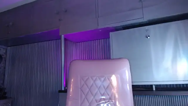 HankMelodi online show from April 5, 6:27 pm