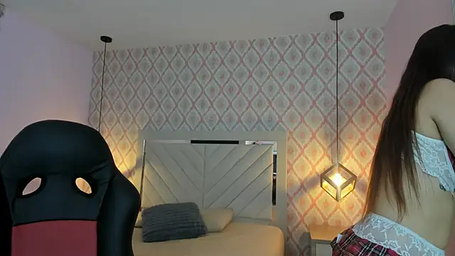 Snapshot of clarise_hall3 chatting on June 16, 7:27 pm clarise hall3 online show from June 16, 7:27 pm