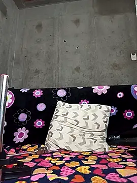 Kaoz 69  online show from April 12, 8:25 pm