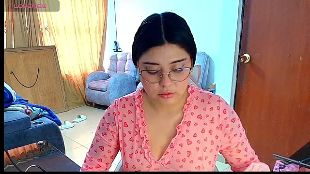 Snapshot of im_hanna_x2 chatting on February 28, 7:15 pm im hanna x2 online show from February 28, 7:15 pm