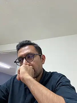 Snapshot of AdrianGarcia89 chatting on April 9, 2:00 am AdrianGarcia89 online show from April 9, 2:00 am