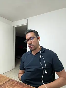 Snapshot of AdrianGarcia89 chatting on July 30, 1:15 am AdrianGarcia89 online show from July 30, 1:15 am