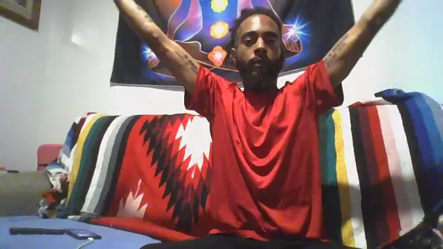 Snapshot of AverageAnt_ chatting on February 10, 9:52 pm AverageAnt online show from February 10, 9:52 pm