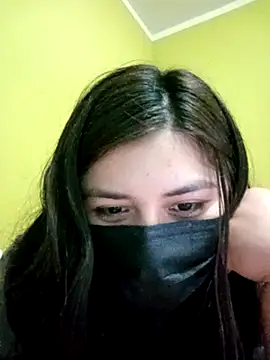 Snapshot of MIGAJERA_20 chatting on April 18, 4:05 am MIGAJERA 20 online show from April 18, 4:05 am