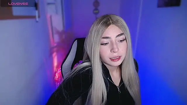 channel blondee online show from April 27, 11:47 pm