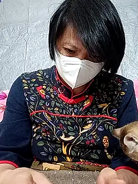 Snapshot of Girl-6868 chatting on January 6, 10:30 am Girl-6868 online show from January 6, 10:30 am