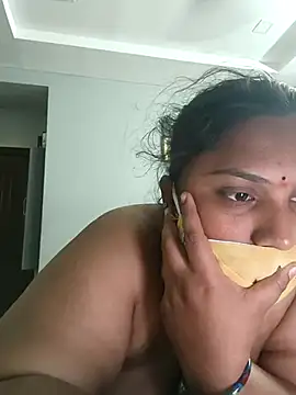 Snapshot of Telugumistress chatting on May 20, 11:27 am Telugumistress online show from May 20, 11:27 am