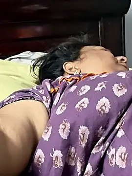 Snapshot of Telugumistress chatting on May 26, 12:45 pm Telugumistress online show from May 26, 12:45 pm