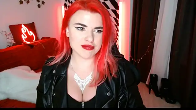 Snapshot of Ariana_Saint chatting on April 14, 6:36 pm Ariana Saint online show from April 14, 6:36 pm