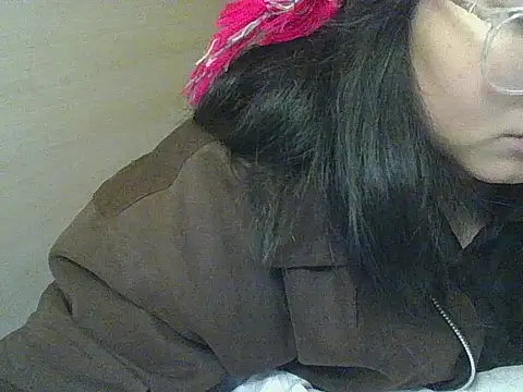 Snapshot of ------Nhim------ chatting on January 10, 4:58 am ------Nhim------ online show from January 10, 4:58 am