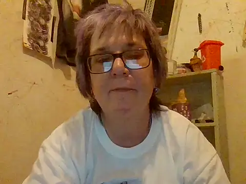 Snapshot of becky1111 chatting on June 27, 5:29 pm becky1111 online show from June 27, 5:29 pm
