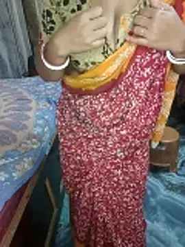 Snapshot of MAHI066 chatting on April 9, 2:33 pm MAHI066 online show from April 9, 2:33 pm