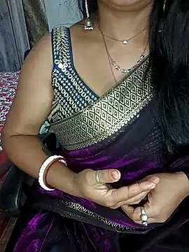Snapshot of MAHI066 chatting on April 20, 3:26 pm MAHI066 online show from April 20, 3:26 pm