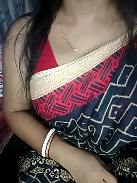 Snapshot of MAHI066 chatting on April 22, 4:04 am MAHI066 online show from April 22, 4:04 am