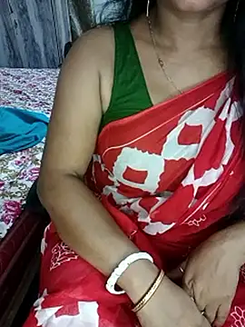 Snapshot of MAHI066 chatting on April 28, 2:00 pm MAHI066 online show from April 28, 2:00 pm