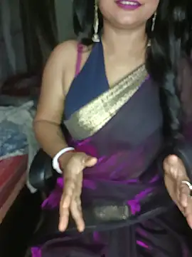 Snapshot of MAHI066 chatting on May 19, 7:53 pm MAHI066 online show from May 19, 7:53 pm