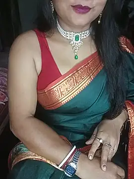 Snapshot of MAHI066 chatting on May 31, 6:53 pm MAHI066 online show from May 31, 6:53 pm