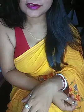 Snapshot of MAHI066 chatting on June 16, 7:33 am MAHI066 online show from June 16, 7:33 am