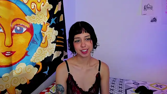 Snapshot of harakitty_ chatting on June 16, 8:33 pm harakitty online show from June 16, 8:33 pm