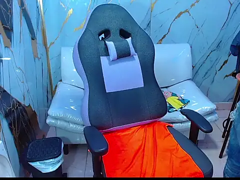 Boy tatto77 online show from February 24, 6:06 pm