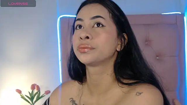 Olivia gray69 online show from February 14, 12:13 pm