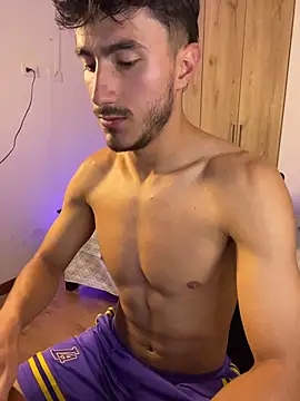 Snapshot of LIAM_COLT chatting on April 6, 10:54 pm LIAM COLT online show from April 6, 10:54 pm
