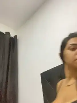 Nini  online show from March 26, 2:17 am