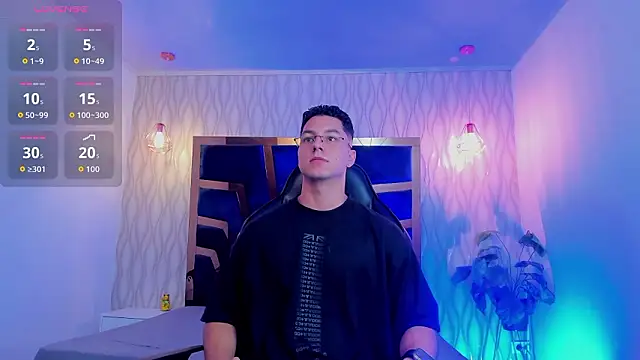 Noah Clarkk online show from March 5, 5:20 pm