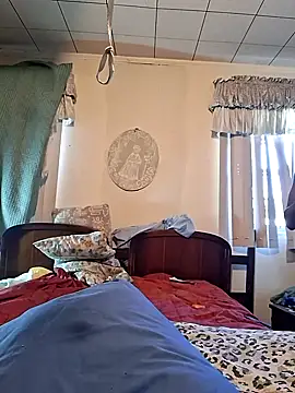 tentpipes online show from March 26, 10:15 pm