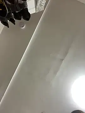 Snapshot of mangoo82800 chatting on April 14, 11:11 pm mangoo82800 online show from April 14, 11:11 pm