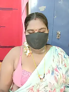 Snapshot of sirisha__9 chatting on May 28, 12:41 am sirisha 9 online show from May 28, 12:41 am