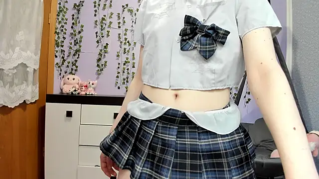 Yoonhee ki online show from April 13, 2:00 pm