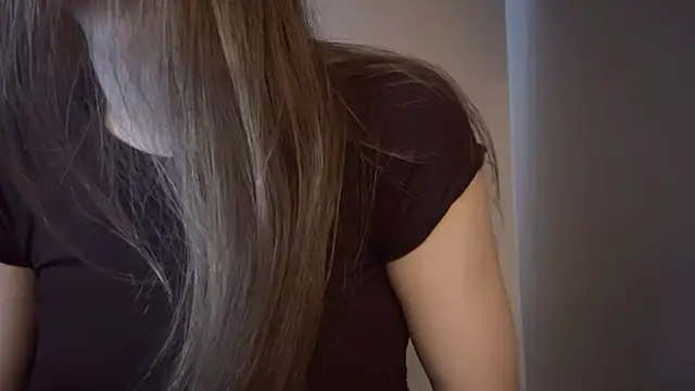 Snapshot of lisa_montana chatting on February 23, 6:22 am lisa montana online show from February 23, 6:22 am