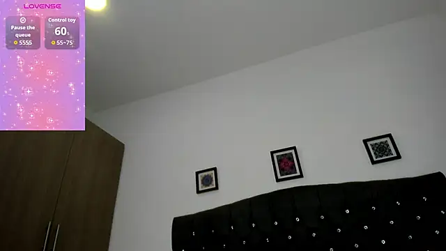 Snapshot of michellmorgans_ chatting on February 15, 10:36 am michellmorgans online show from February 15, 10:36 am