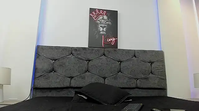 Snapshot of Eliot_X chatting on January 12, 7:08 pm Eliot X online show from January 12, 7:08 pm