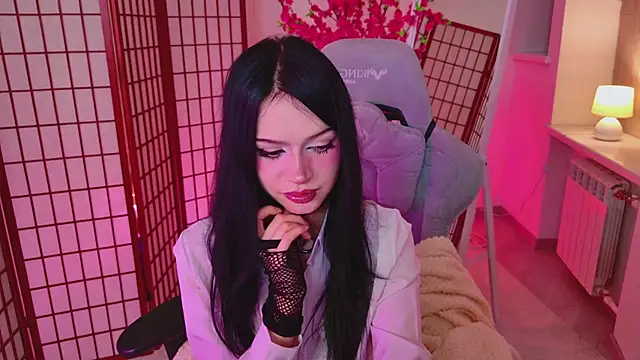Snapshot of Dark_Diva chatting on May 9, 9:09 pm Dark Diva online show from May 9, 9:09 pm