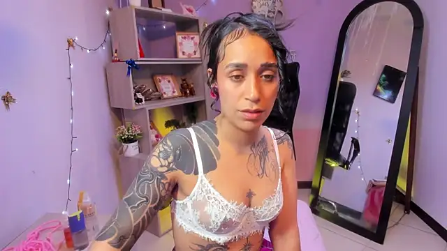 StaceyLeee online show from February 2, 7:56 pm