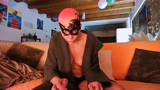 ErotiKat online show from March 3, 8:59 pm