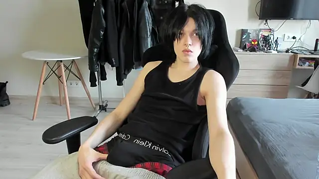 JohnGaliano online show from April 27, 3:54 pm