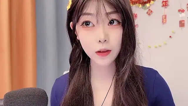 smalldaisy online show from February 22, 2:02 am