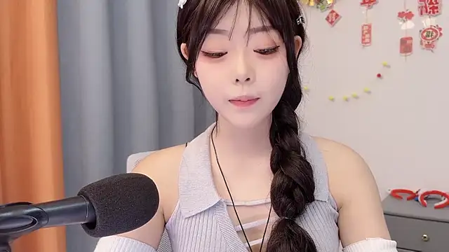 smalldaisy online show from February 24, 2:20 am