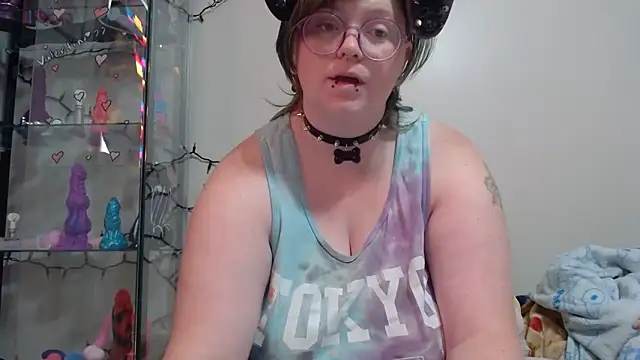 Snapshot of Pupghostt chatting on April 24, 1:13 pm Pupghostt online show from April 24, 1:13 pm