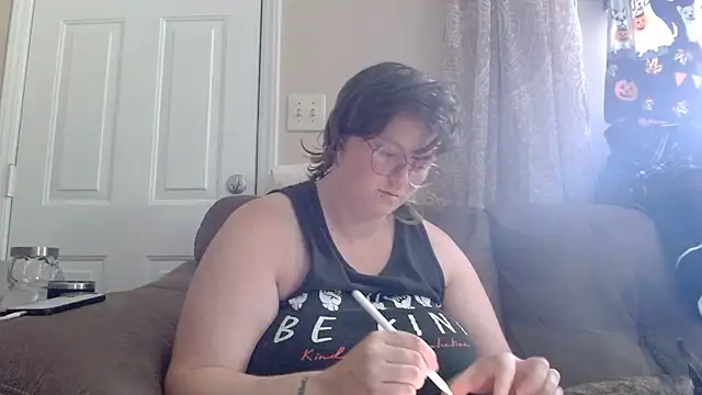 Snapshot of Pupghostt chatting on July 1, 6:51 pm Pupghostt online show from July 1, 6:51 pm