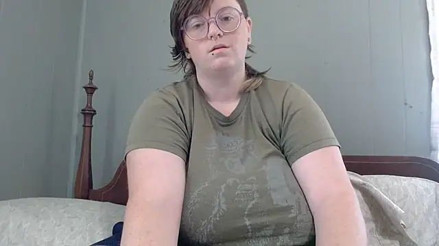 Snapshot of Pupghostt chatting on July 15, 1:27 pm Pupghostt online show from July 15, 1:27 pm