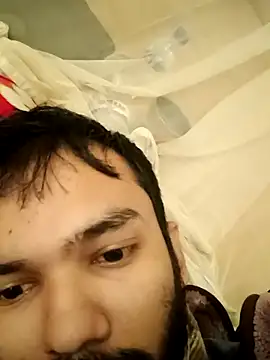 Snapshot of honorhorny chatting on January 11, 4:28 am honorhorny online show from January 11, 4:28 am