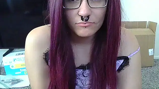 Snapshot of GabbyDaniella chatting on December 20, 11:01 pm GabbyDaniella online show from December 20, 11:01 pm