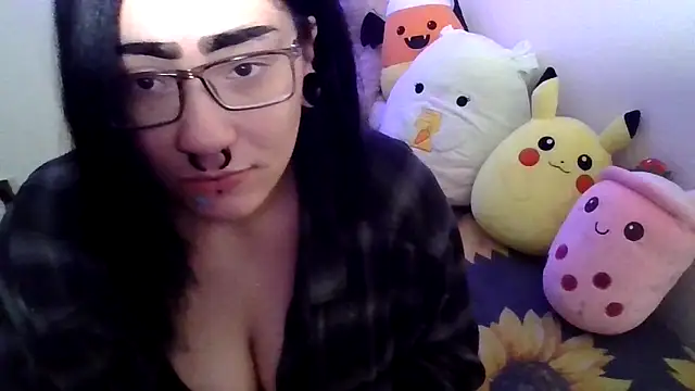 Snapshot of GabbyDaniella chatting on February 21, 6:36 am GabbyDaniella online show from February 21, 6:36 am