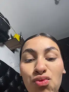 ManuelaEvans  online show from March 17, 9:29 pm