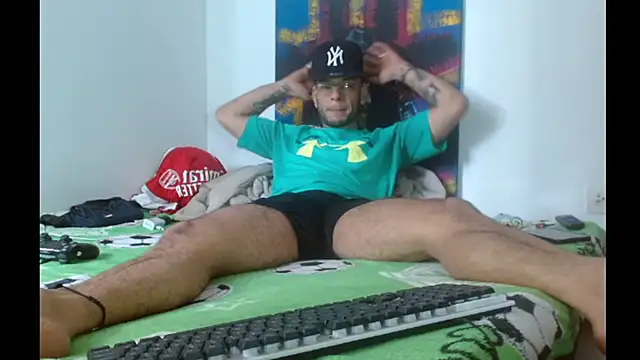 Alphamaster 92 online show from April 5, 6:05 pm