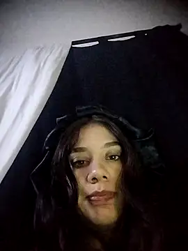 Snapshot of valerria_44 chatting on February 24, 8:23 am valerria 44 online show from February 24, 8:23 am
